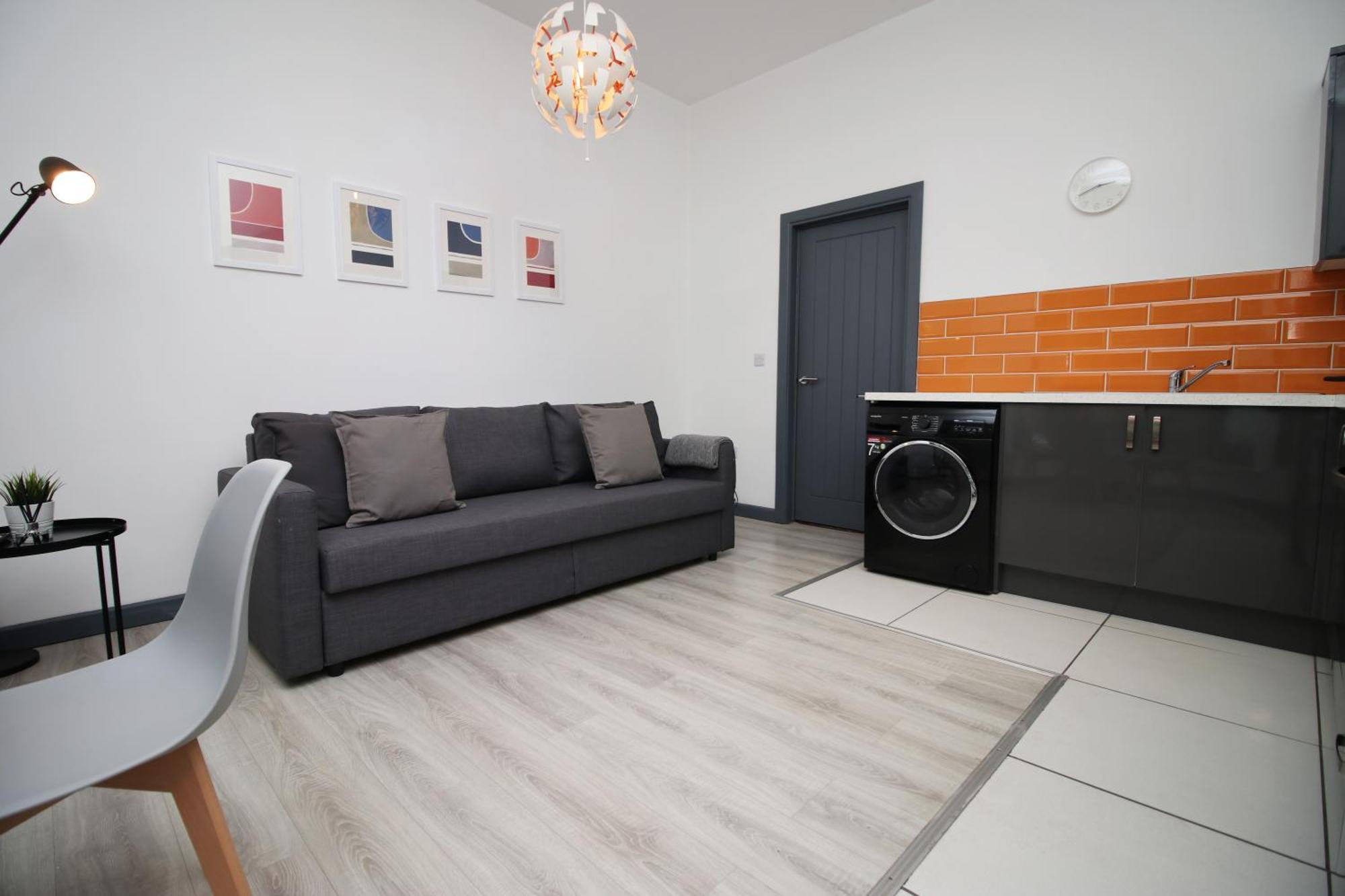 סוואנסי Fully Equipped Kitchen, Parking, City Centre מראה חיצוני תמונה